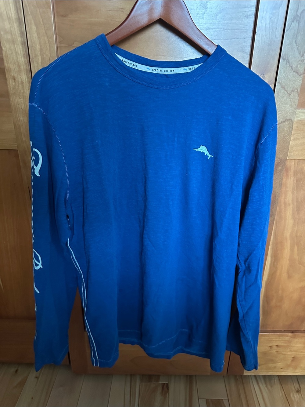 Tommy Bahama Men’s Royal Blue Long-Sleeve Tee
